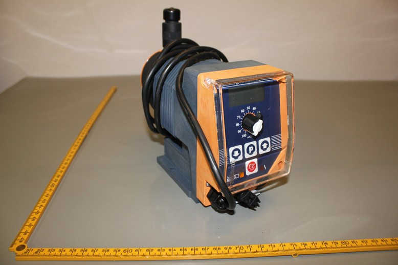 METERING PUMP, TYP G 4B0308TT1000A10100 PROMINENT, USED