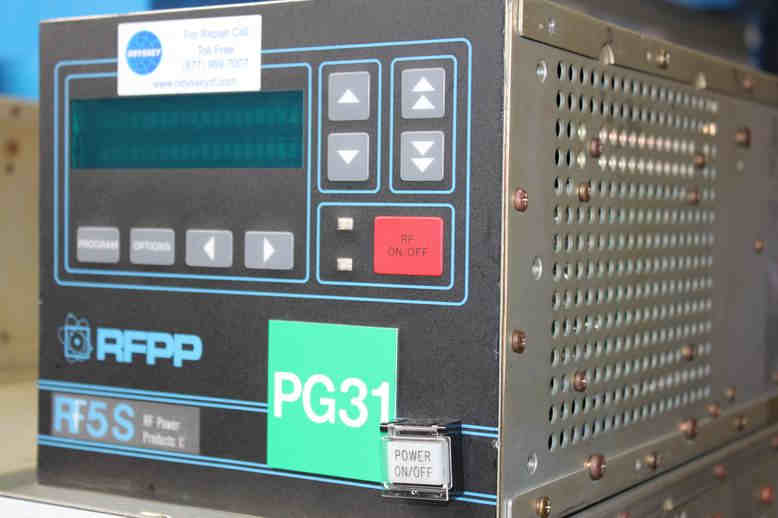 RFPP RF5S/RF-5S Generator, 208VAC, 50/60Hz, 1PH, RF1025 Version 6.0P, Tested OK