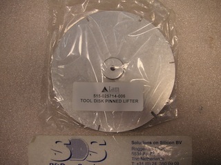 TOOL DISK PINNED LIFTER