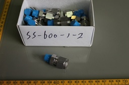 [SS-600-1-2/505840] SS Tube Fitting, Male Connector, 3/8 in. Tube OD x 1/8 in. Male NPT, Lot of 21